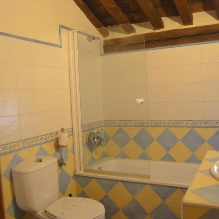 La Casa De Piedra * Navarredonda de Gredos