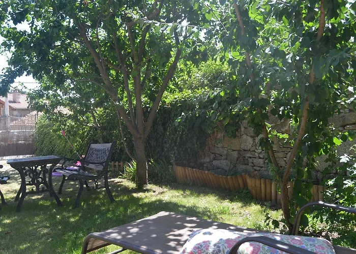 La Casa De Piedra * 나바레돈다 데 그레도스